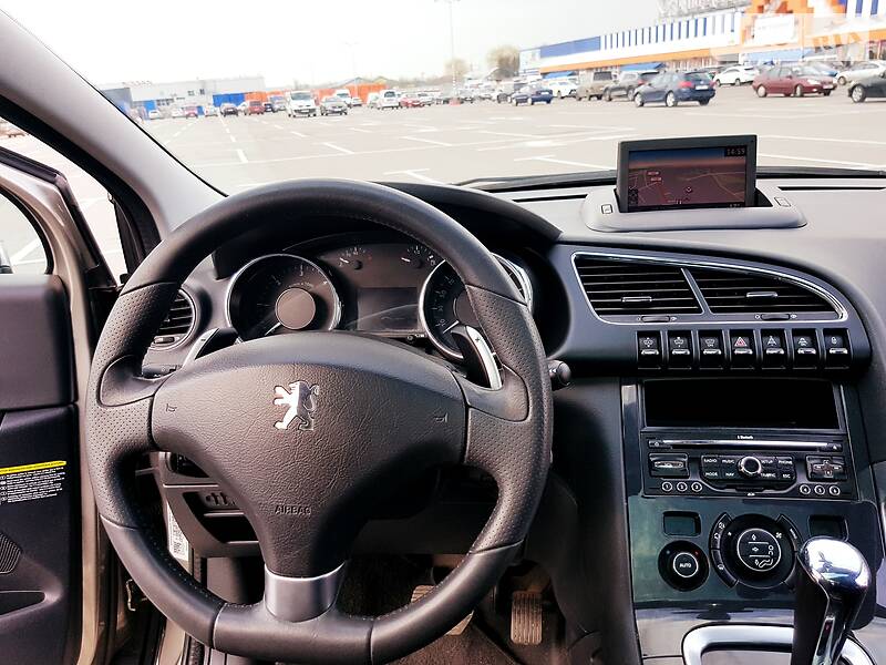 Позашляховик / Кросовер Peugeot 3008 2010 в Львові