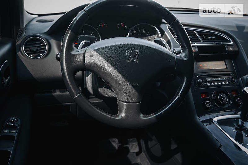 Внедорожник / Кроссовер Peugeot 3008 2011 в Новой Каховке