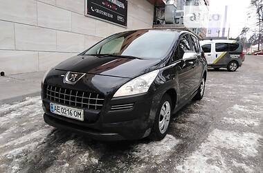 Внедорожник / Кроссовер Peugeot 3008 2010 в Ирпене