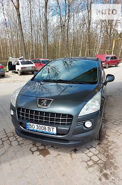 Хетчбек Peugeot 3008 2010 в Тернополі