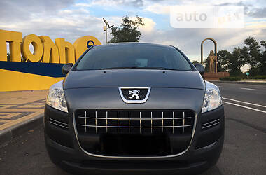 Минивэн Peugeot 3008 2011 в Мариуполе