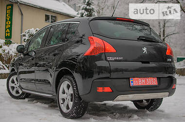 Позашляховик / Кросовер Peugeot 3008 2010 в Дрогобичі