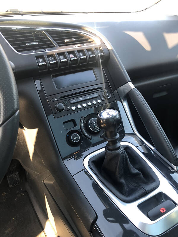 Внедорожник / Кроссовер Peugeot 3008 2010 в Сумах