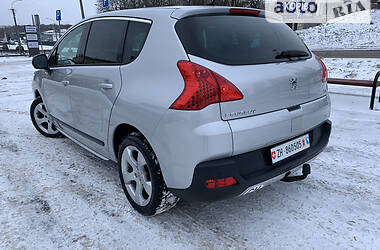 Позашляховик / Кросовер Peugeot 3008 2013 в Рівному