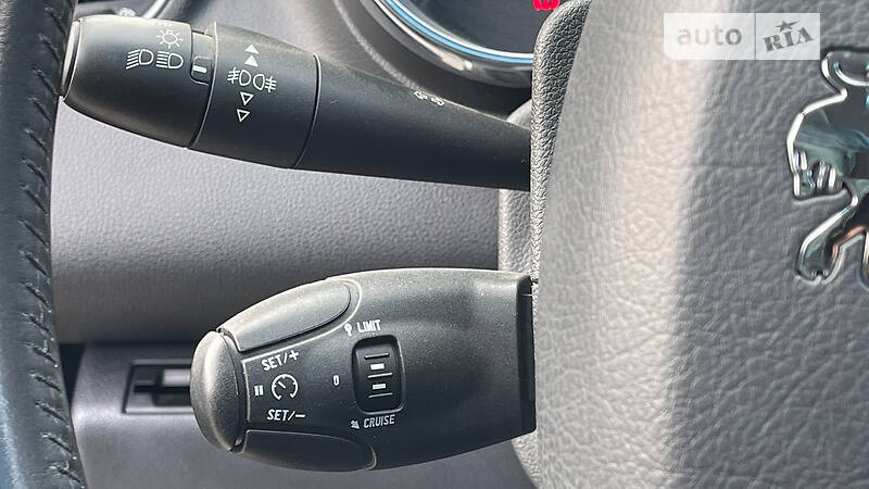 Внедорожник / Кроссовер Peugeot 3008 2010 в Стрые