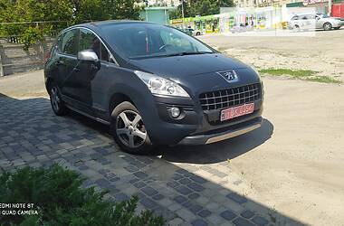 Позашляховик / Кросовер Peugeot 3008 2010 в Харкові