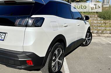 Универсал Peugeot 3008 2021 в 