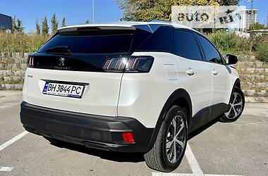 Универсал Peugeot 3008 2021 в 