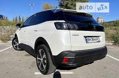 Универсал Peugeot 3008 2021 в 