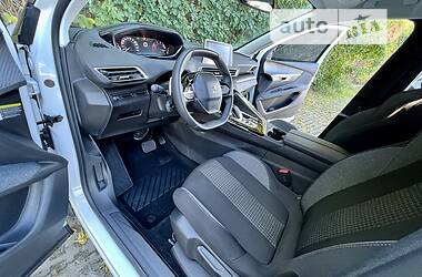 Универсал Peugeot 3008 2021 в 