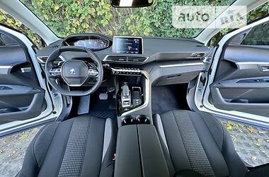 Универсал Peugeot 3008 2021 в 
