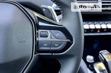 Универсал Peugeot 3008 2021 в 