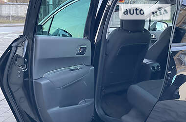 Внедорожник / Кроссовер Peugeot 3008 2013 в 