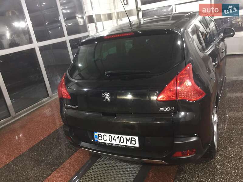 Позашляховик / Кросовер Peugeot 3008 2010 в Львові