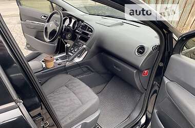 Внедорожник / Кроссовер Peugeot 3008 2012 в 