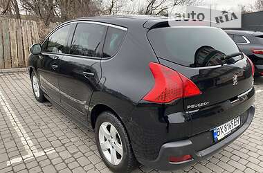 Внедорожник / Кроссовер Peugeot 3008 2012 в 
