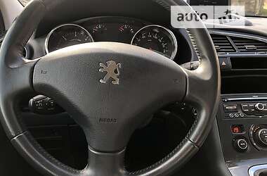 Мінівен Peugeot 3008 2012 в 