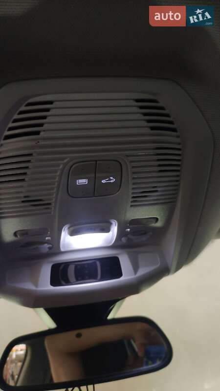 Позашляховик / Кросовер Peugeot 3008 2017 в Миколаєві