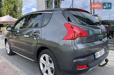 Позашляховик / Кросовер Peugeot 3008 2011 в Рівному