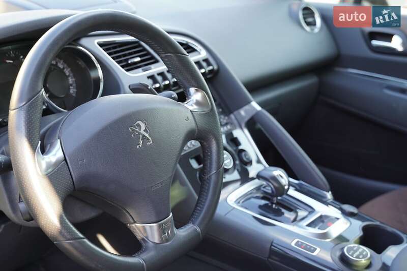 Позашляховик / Кросовер Peugeot 3008 2013 в Рівному