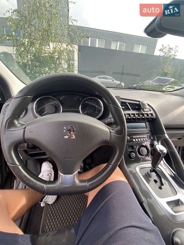 Позашляховик / Кросовер Peugeot 3008 2011 в Кагарлику