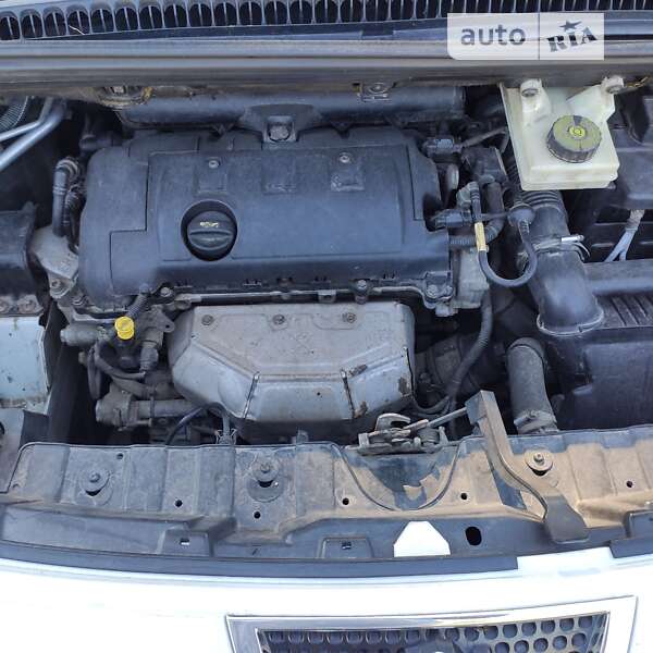 Позашляховик / Кросовер Peugeot 3008 2011 в Запоріжжі