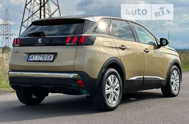 Позашляховик / Кросовер Peugeot 3008 2017 в 