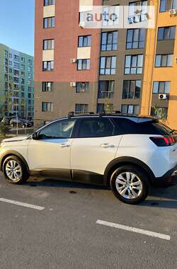 Внедорожник / Кроссовер Peugeot 3008 2017 в 