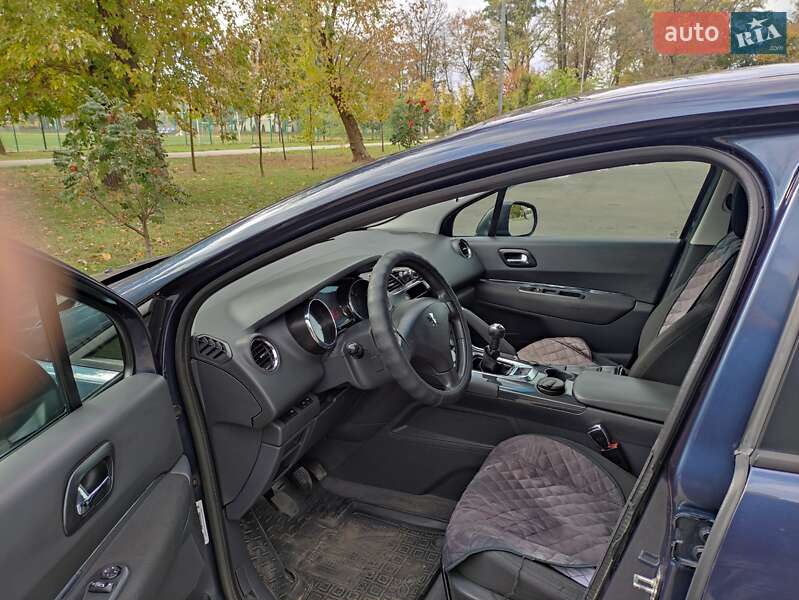 Позашляховик / Кросовер Peugeot 3008 2011 в Краматорську