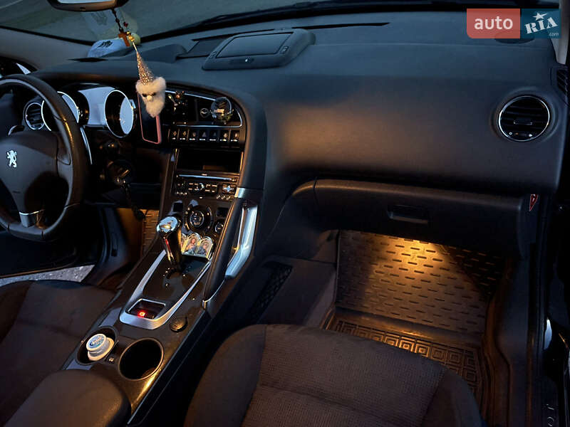 Позашляховик / Кросовер Peugeot 3008 2011 в Дубні