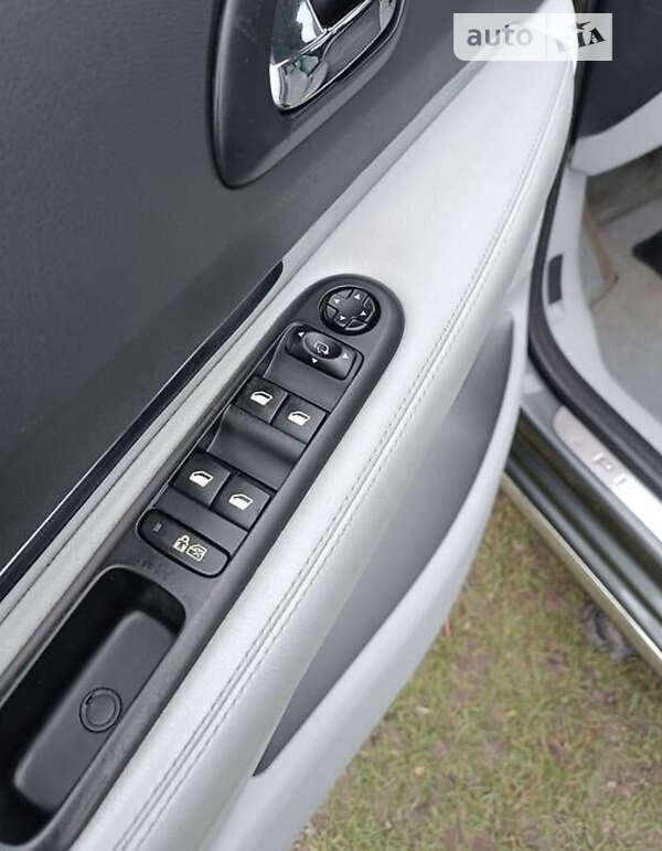 Внедорожник / Кроссовер Peugeot 3008 2010 в Мукачево