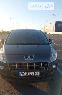 Позашляховик / Кросовер Peugeot 3008 2012 в Львові