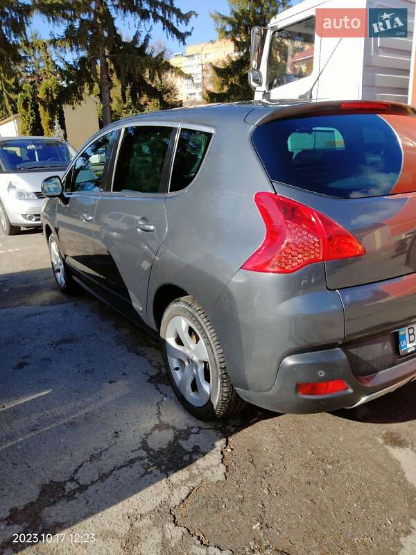 Позашляховик / Кросовер Peugeot 3008 2010 в Рівному