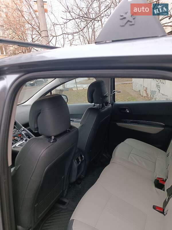 Позашляховик / Кросовер Peugeot 3008 2011 в Одесі