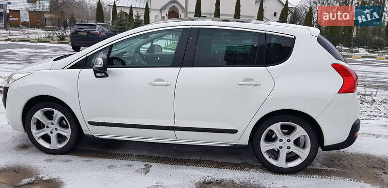 Позашляховик / Кросовер Peugeot 3008 2012 в Харкові