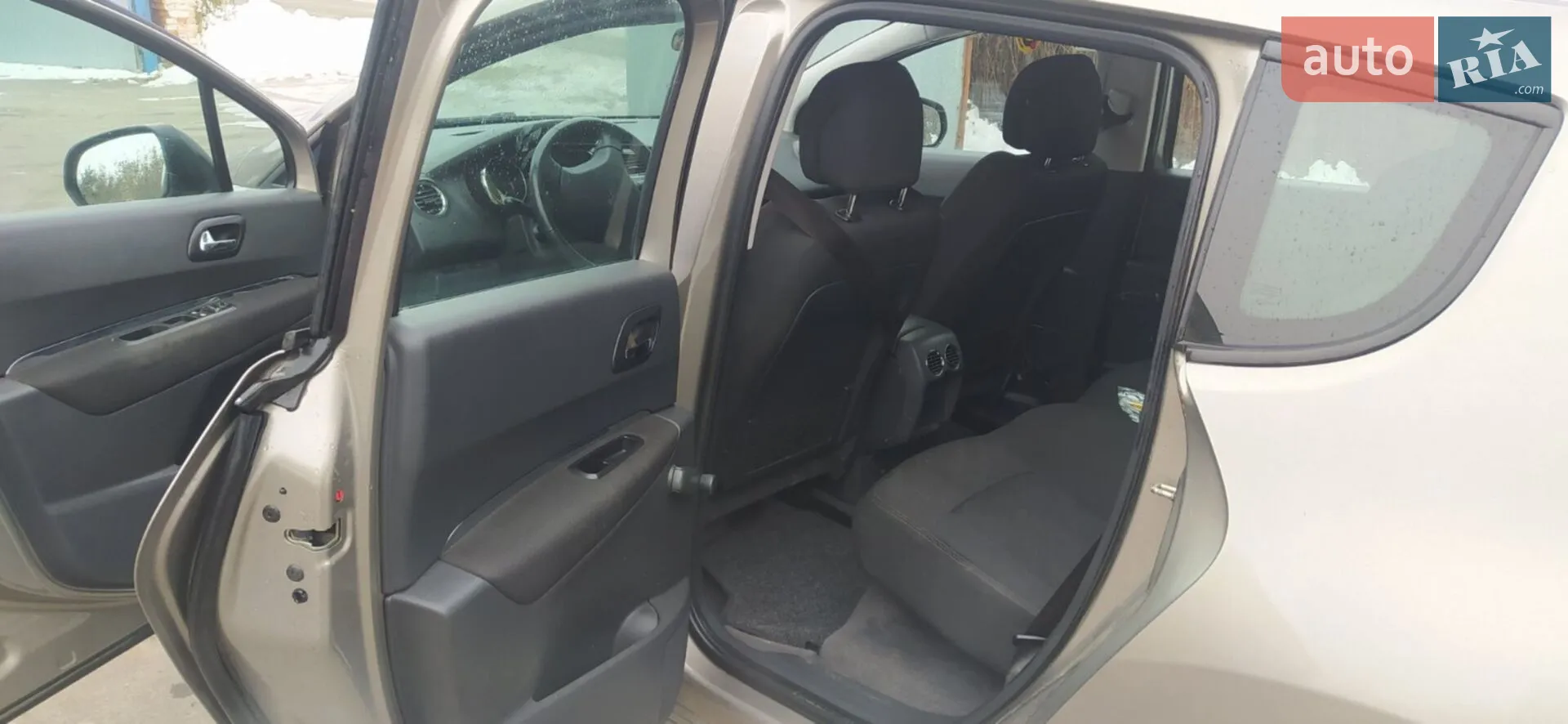 2011 Peugeot 3008 - мініатюра 8
