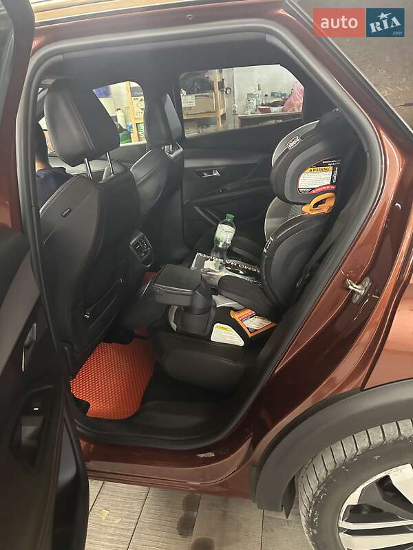 Позашляховик / Кросовер Peugeot 3008 2017 в Вінниці