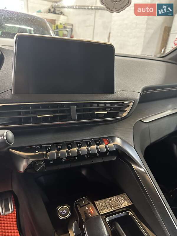 Позашляховик / Кросовер Peugeot 3008 2017 в Вінниці