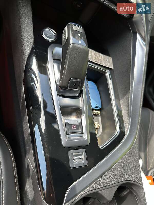 Позашляховик / Кросовер Peugeot 3008 2017 в Вінниці