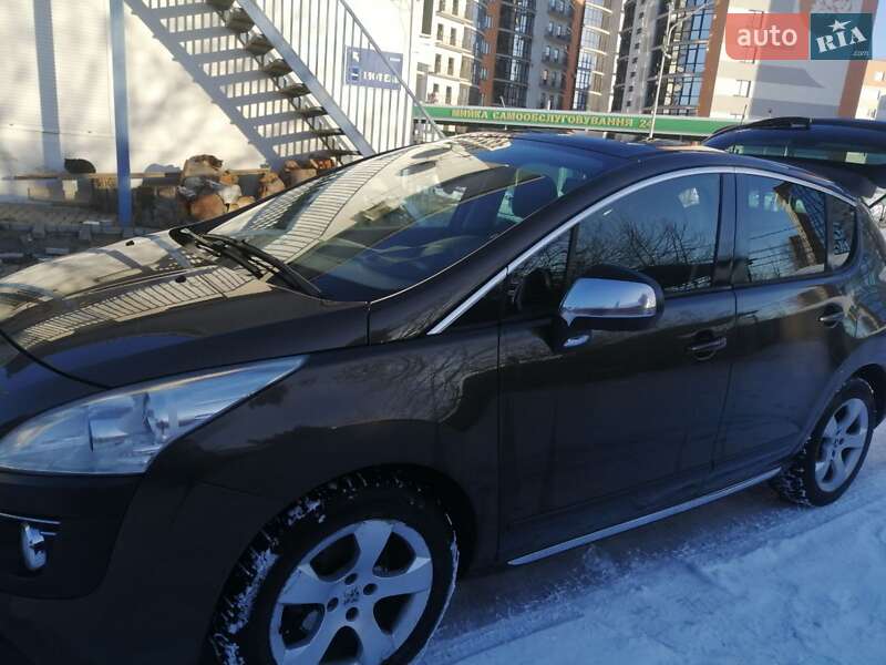 Внедорожник / Кроссовер Peugeot 3008 2011 в Ивано-Франковске