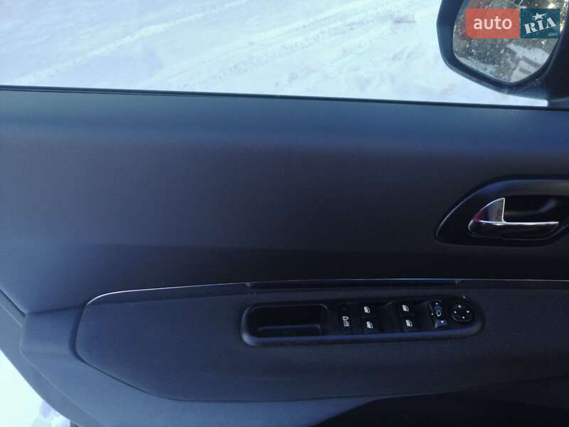 Внедорожник / Кроссовер Peugeot 3008 2011 в Ивано-Франковске