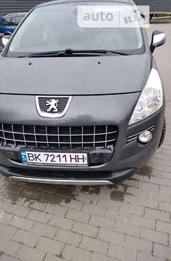 Внедорожник / Кроссовер Peugeot 3008 2011 в Радивилове