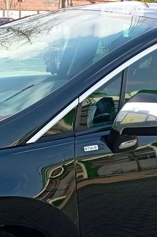 Позашляховик / Кросовер Peugeot 3008 2013 в 