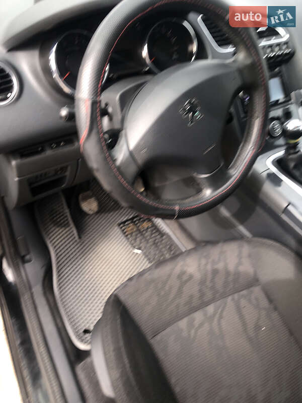 Внедорожник / Кроссовер Peugeot 3008 2009 в Калиновке