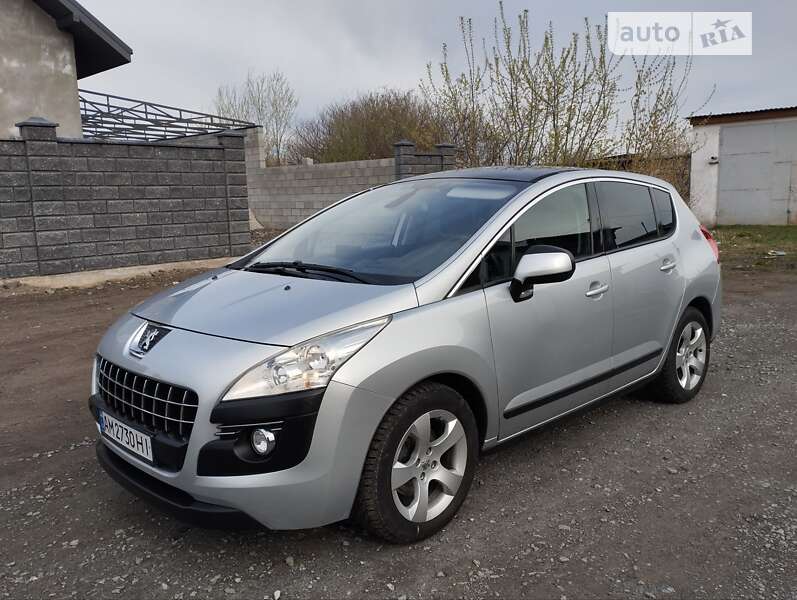 Внедорожник / Кроссовер Peugeot 3008 2011 в Звягеле