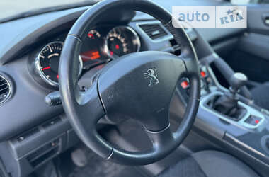 Позашляховик / Кросовер Peugeot 3008 2016 в Рівному