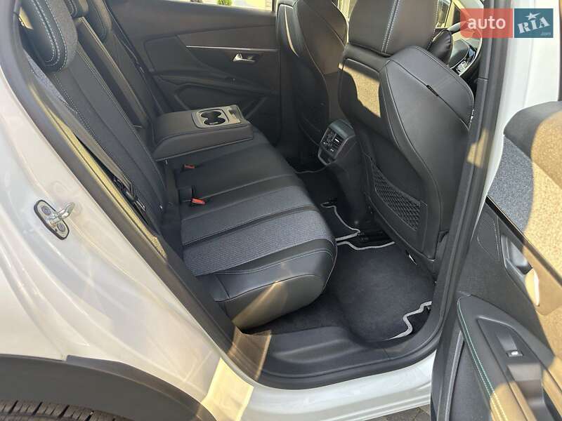 Позашляховик / Кросовер Peugeot 3008 2021 в Києві