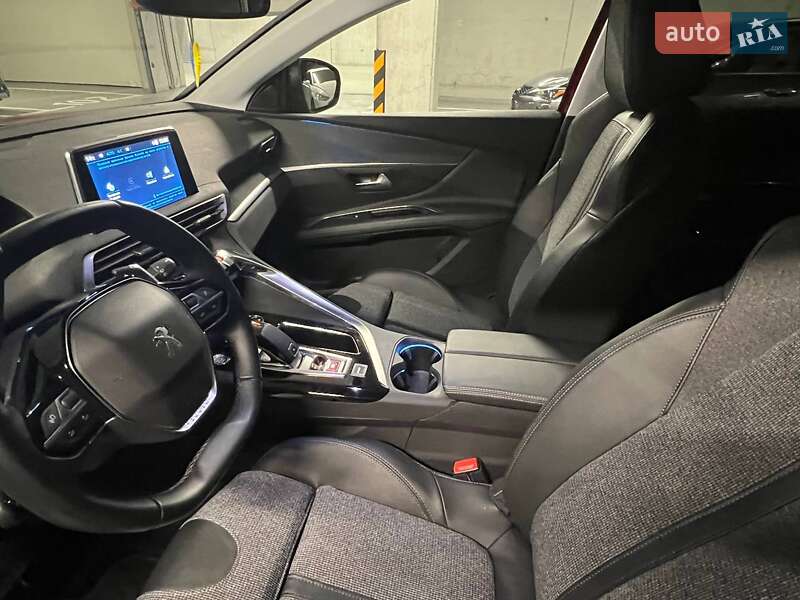 Позашляховик / Кросовер Peugeot 3008 2020 в Києві