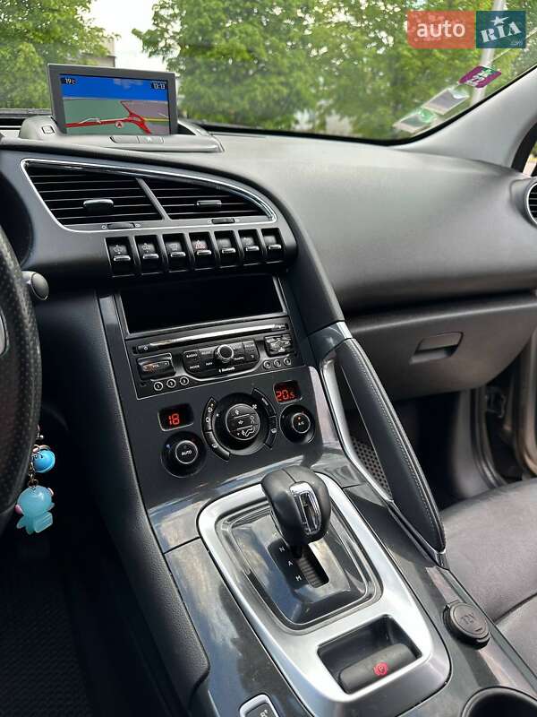Внедорожник / Кроссовер Peugeot 3008 2014 в Ровно