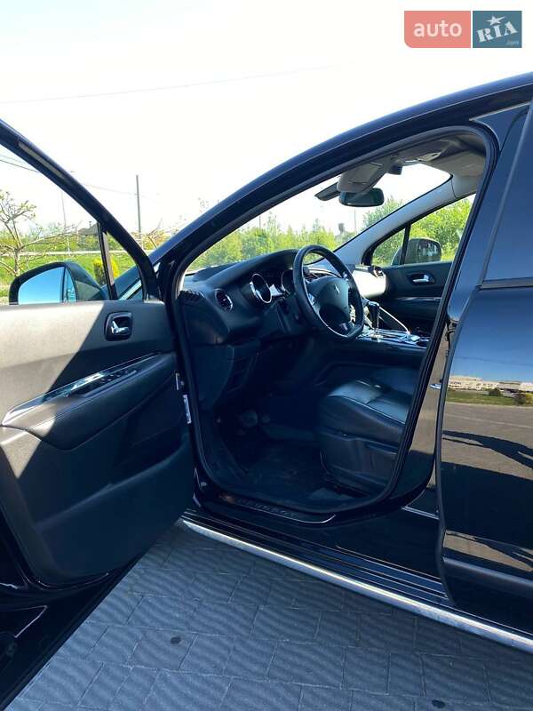 Внедорожник / Кроссовер Peugeot 3008 2010 в Стрые